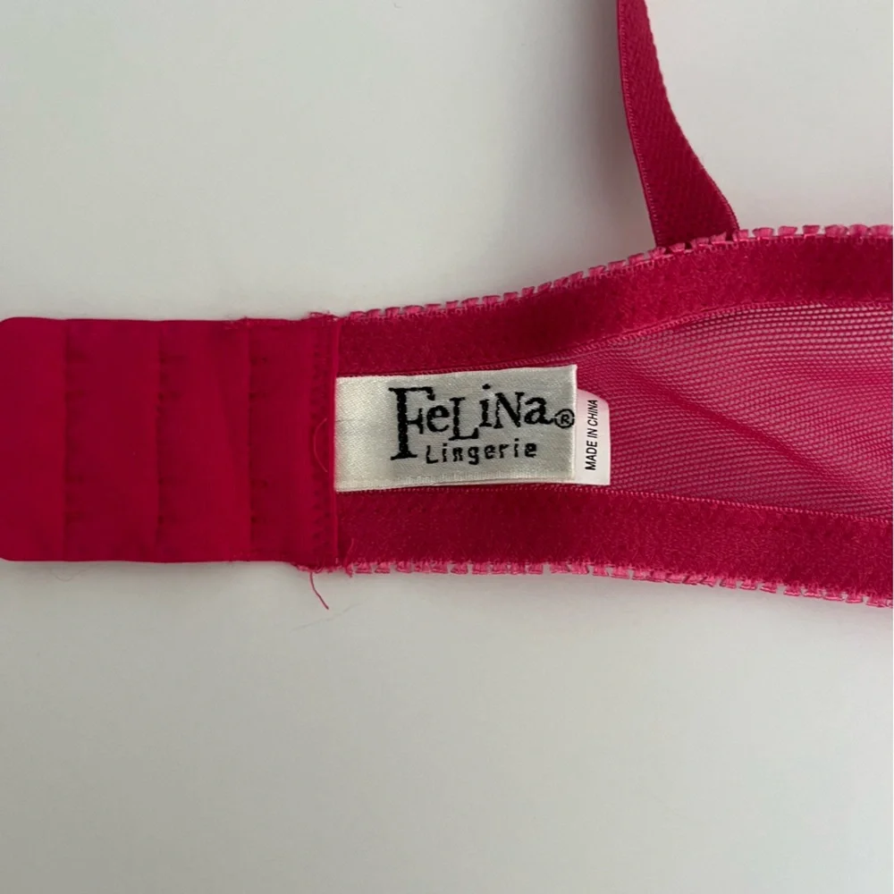Felina 34d back